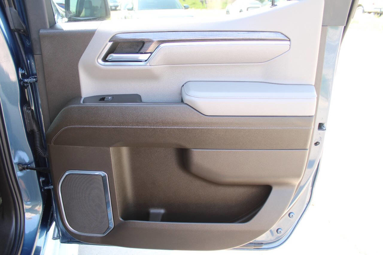 Used 2024 Chevrolet Silverado 1500 LTZ image 5