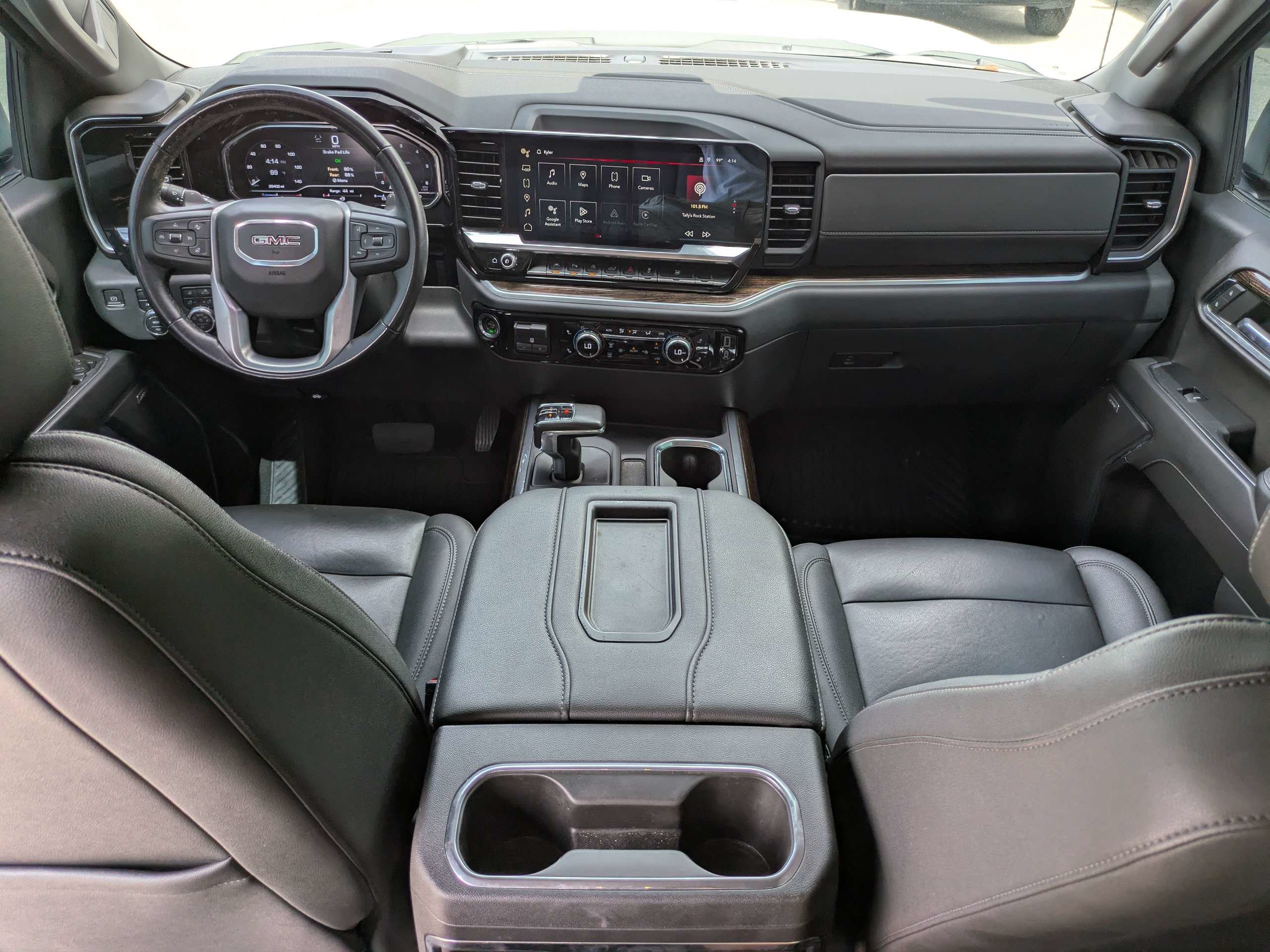 Used 2022 GMC Sierra 1500 Elevation w/ Elevation Premium Package AWD/4WD image 15