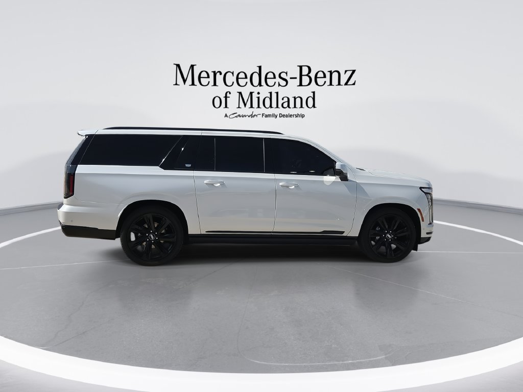 Used 2025 Cadillac Escalade ESV Sport Platinum w/ LPO, Floor Liner Package AWD/4WD image 9