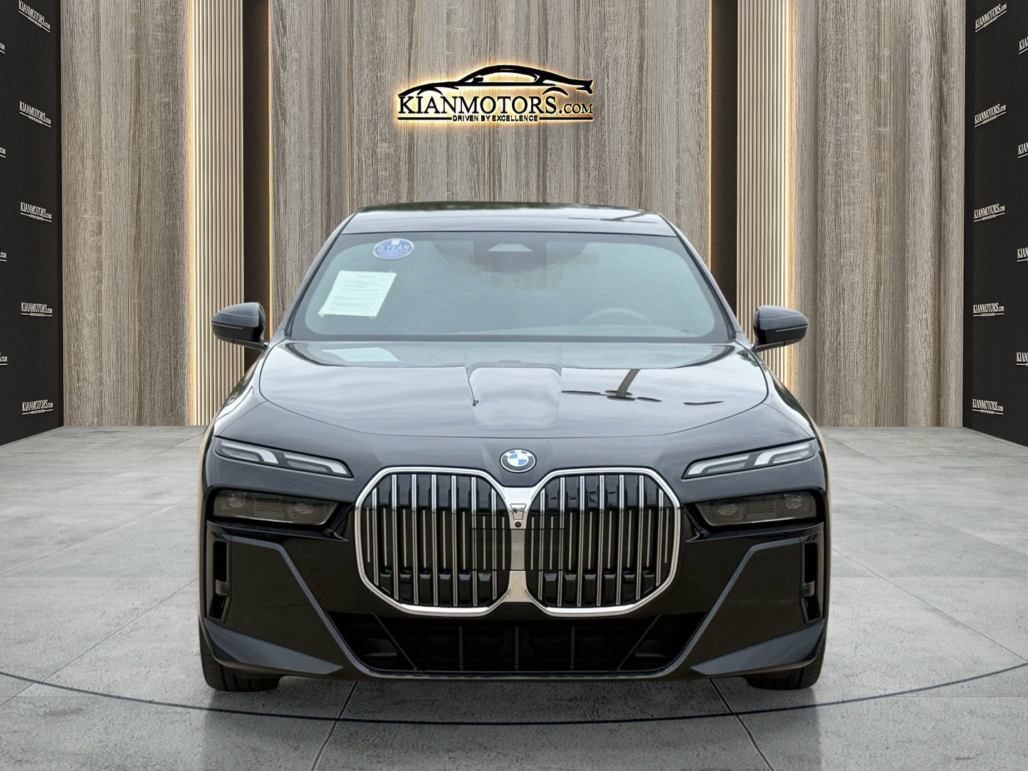 Used 2025 BMW 740i xDrive w/ Premium Package AWD/4WD image 6