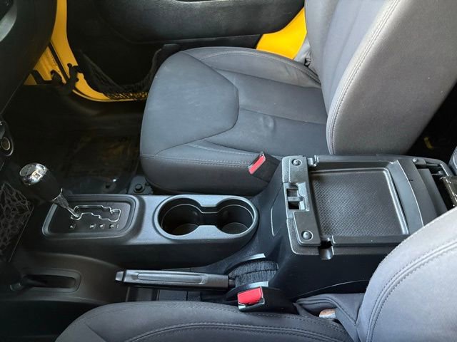 Used 2015 Jeep Wrangler Unlimited Sport w/ Quick Order Package 24S AWD/4WD image 19
