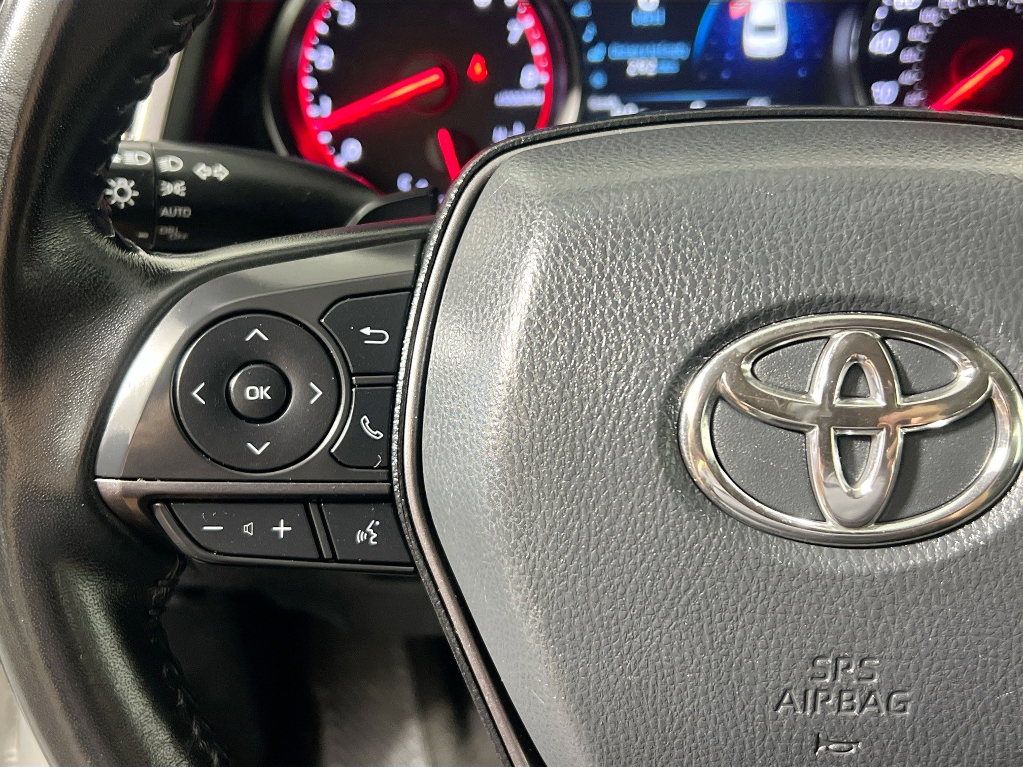 Used 2024 Toyota Camry XSE FWD image 18