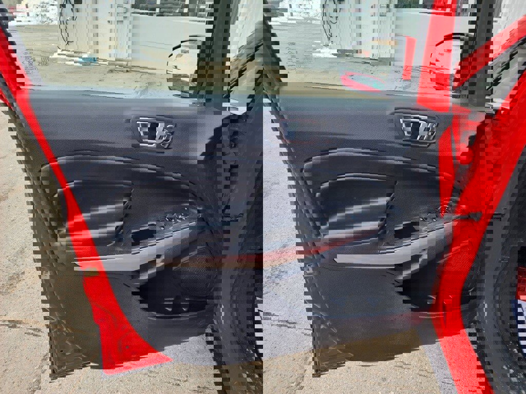 Used 2019 Ford EcoSport Titanium image 9