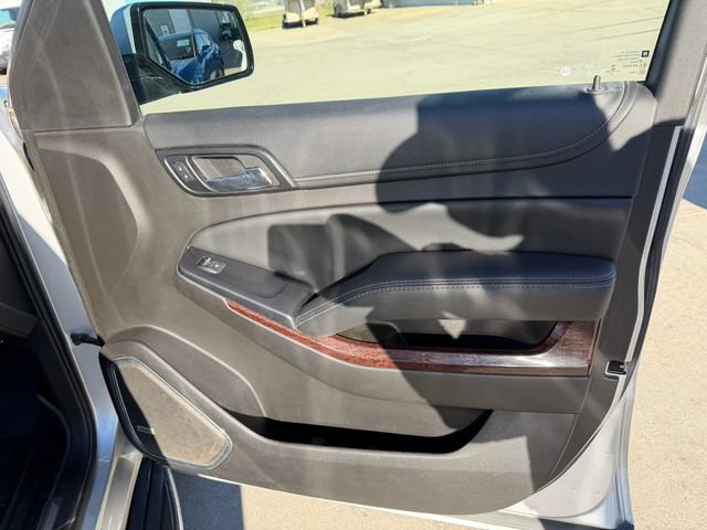 Used 2017 GMC Yukon XL SLT AWD/4WD image 41
