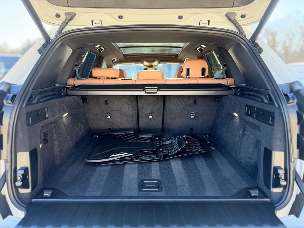 Certified 2025 BMW X5 xDrive40i w/ Parking Assistance Package image 6