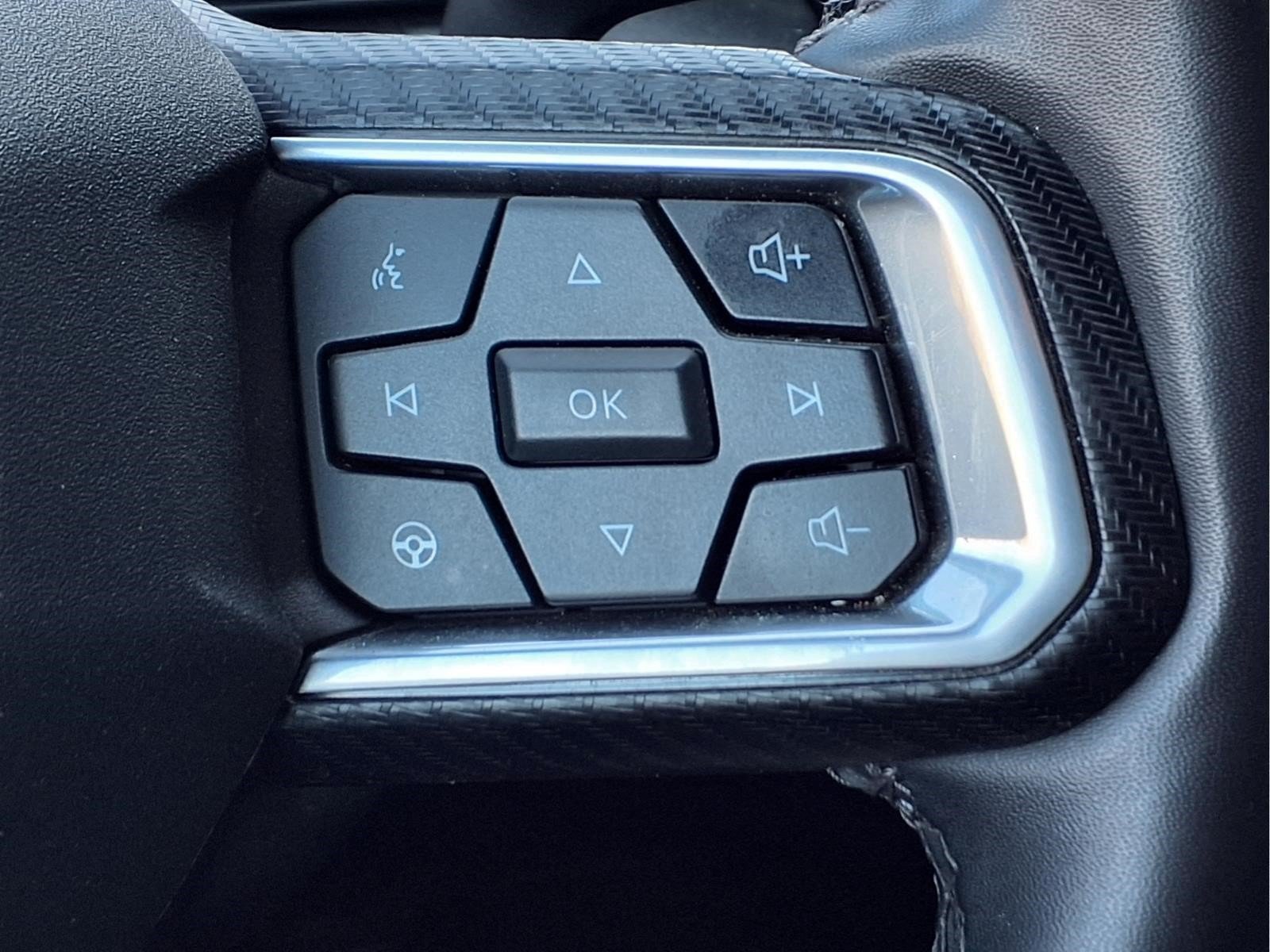 Used 2024 Ford Mustang Convertible RWD image 18