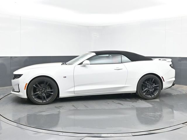 Used 2021 Chevrolet Camaro LT w/ RS Package image 11
