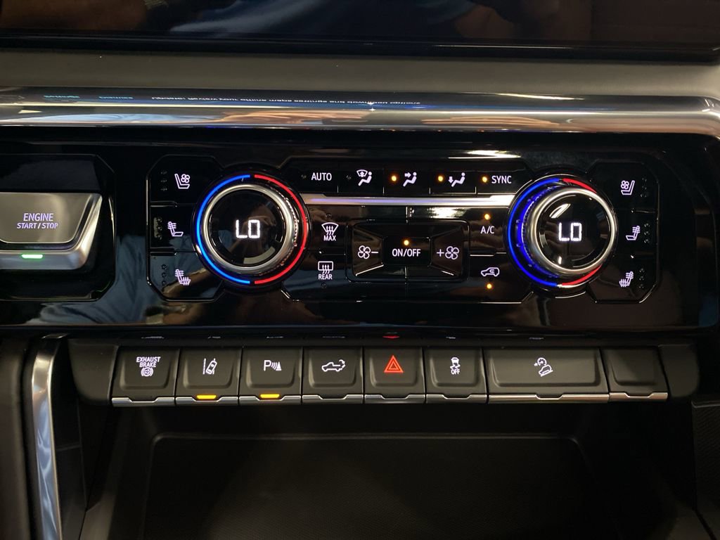 New 2025 GMC Sierra 3500 Denali Ultimate image 30