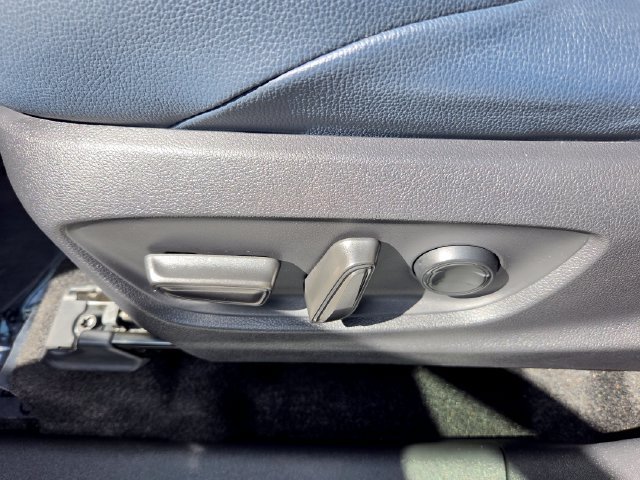 Certified 2023 Subaru Solterra AWD image 33