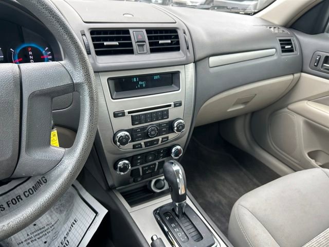 Used 2011 Ford Fusion S image 17