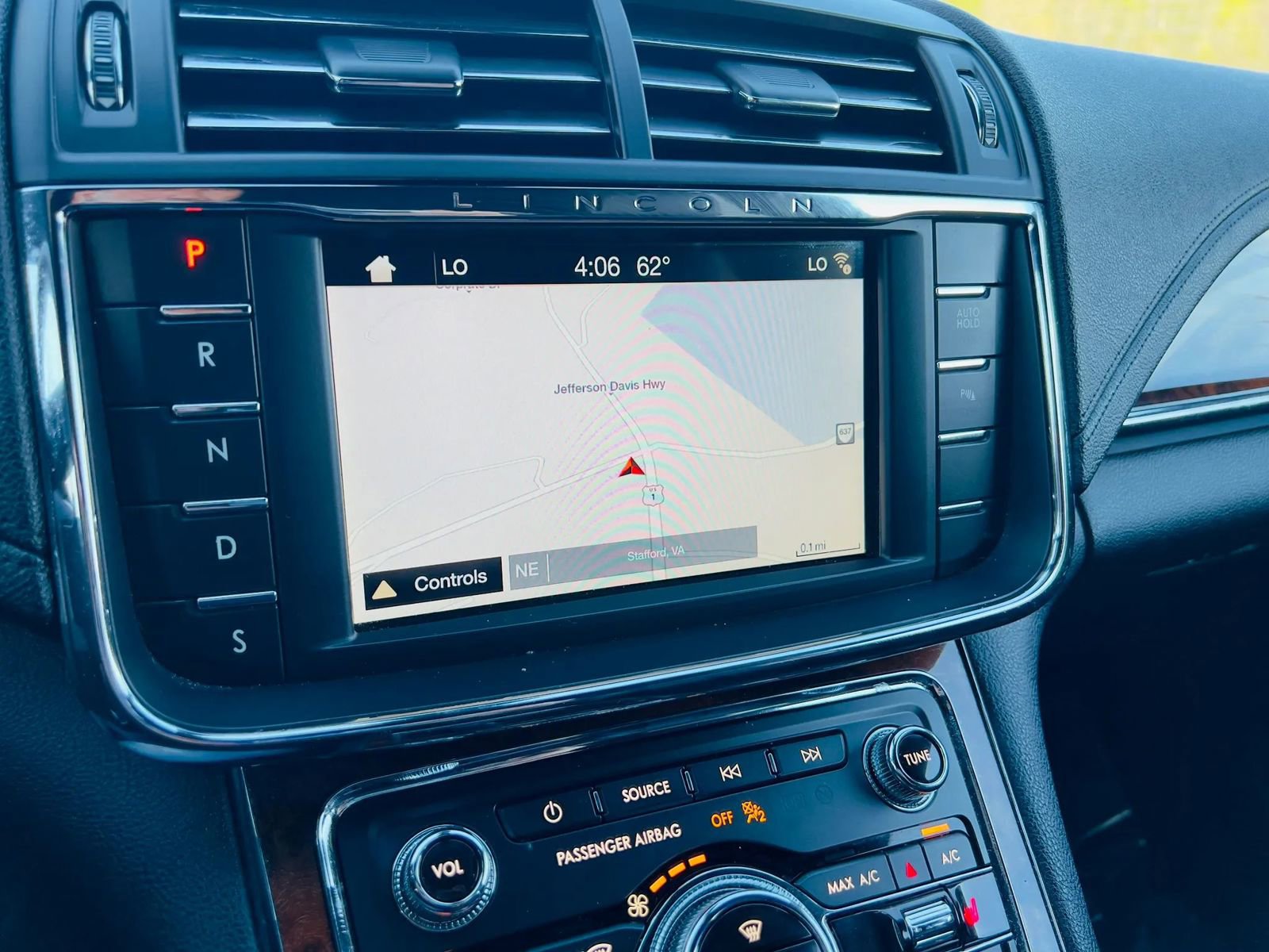 Used 2019 Lincoln Continental AWD w/ Equipment Group 500A image 36