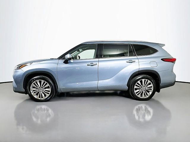 Used 2022 Toyota Highlander Platinum AWD/4WD image 4