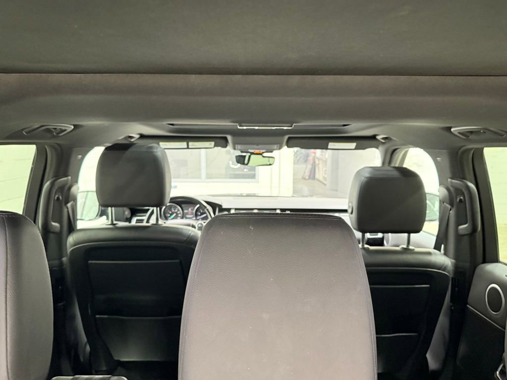 Used 2017 Land Rover Discovery SE AWD/4WD image 54