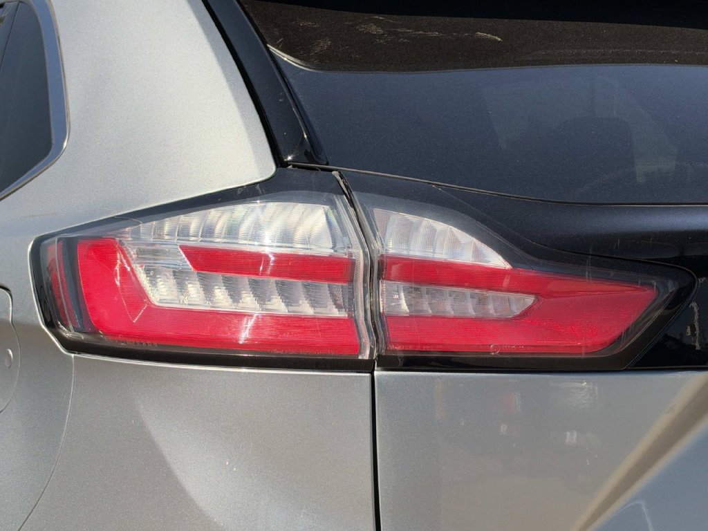 Used 2024 Ford Edge Titanium AWD/4WD image 8