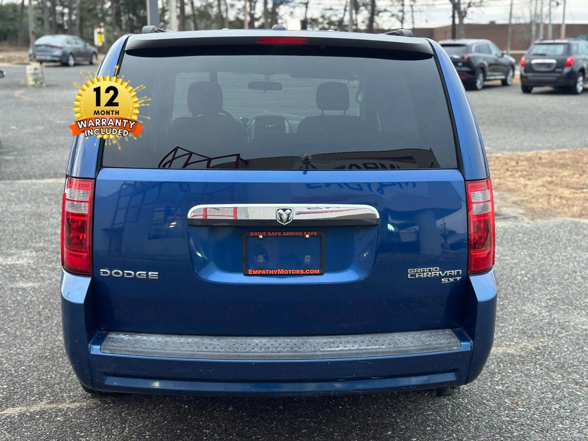 Used 2010 Dodge Grand Caravan SXT image 4