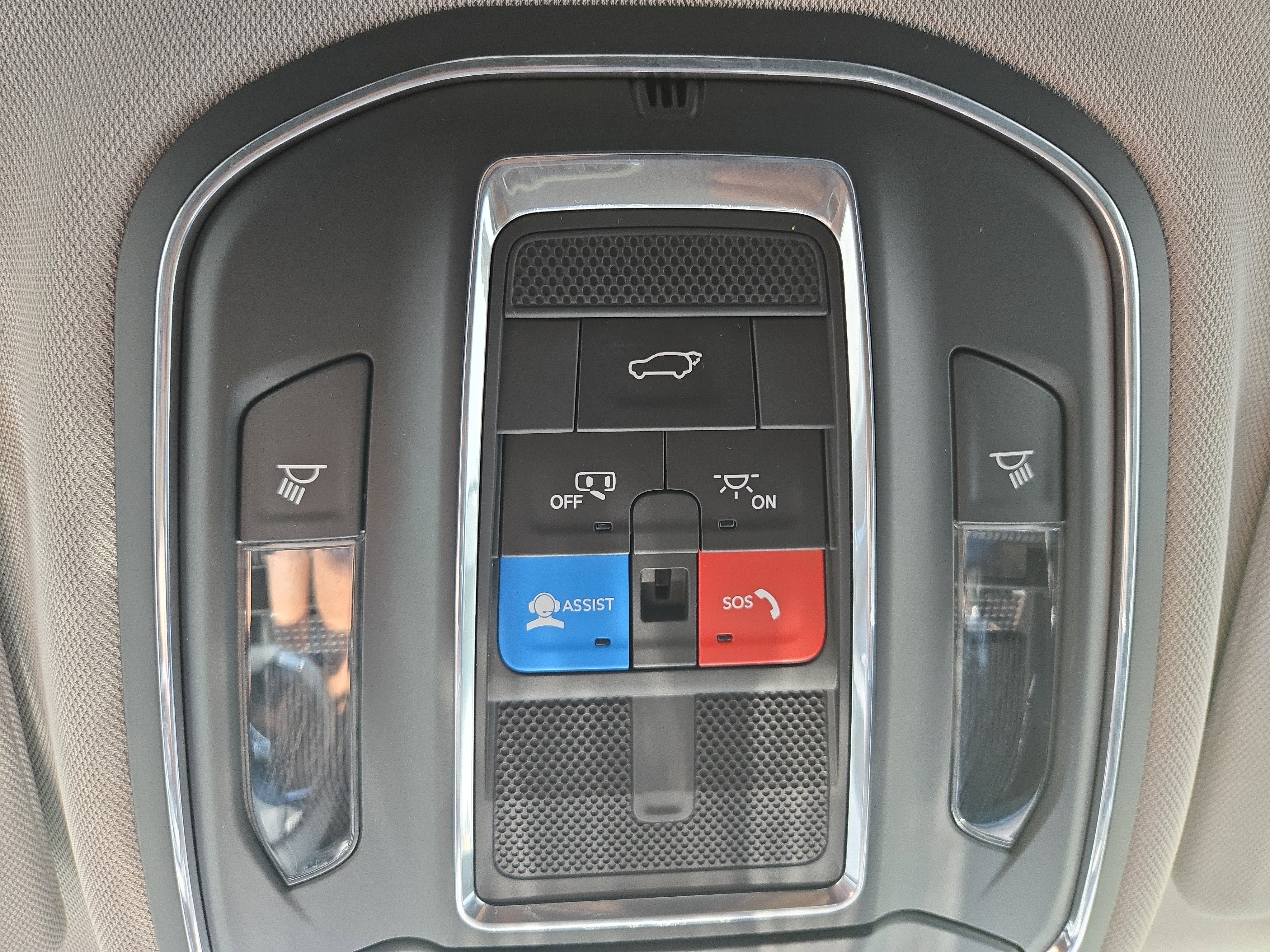 Used 2024 Jeep Grand Cherokee Limited image 25