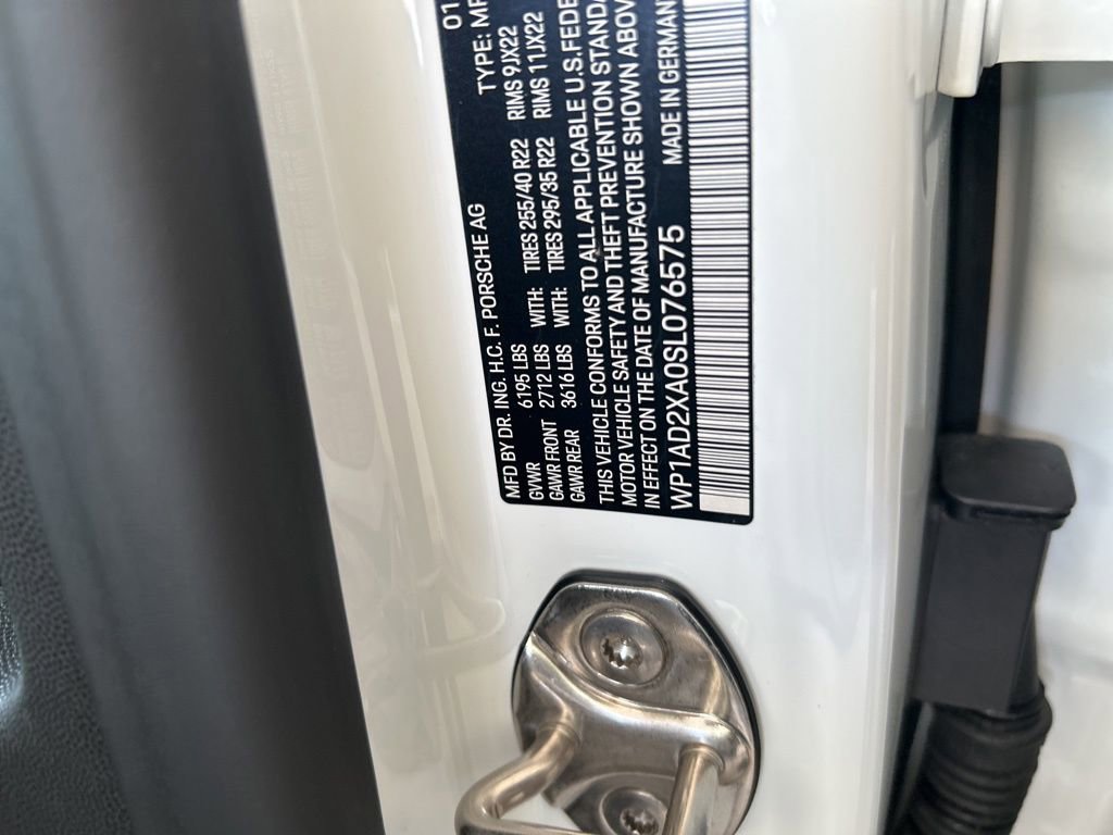 Used 2025 Porsche Macan Electric image 43