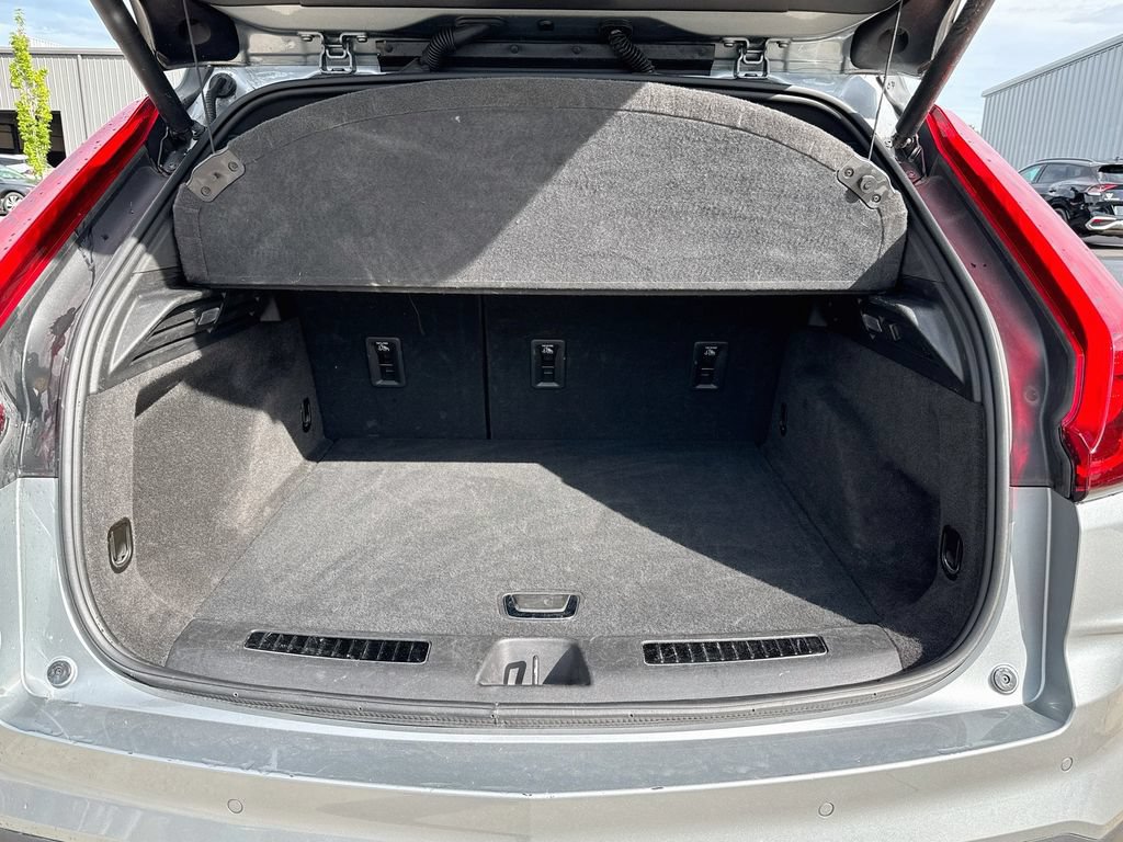 Certified 2024 Cadillac XT4 Premium Luxury FWD image 29