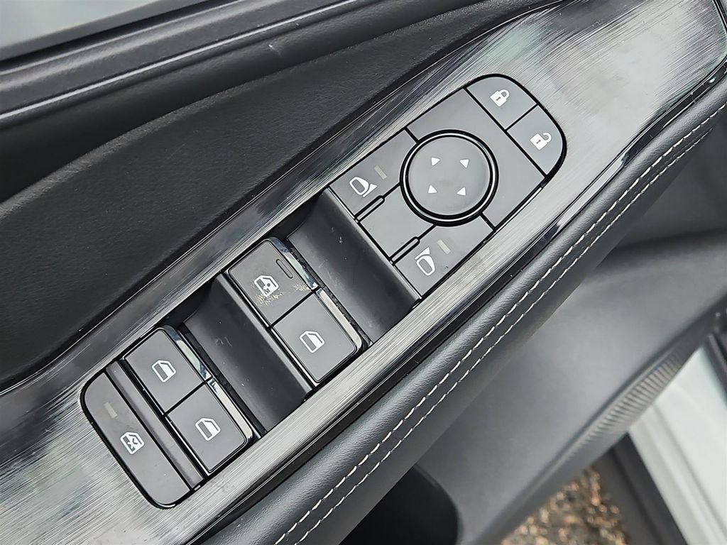 New 2026 Nissan Rogue SV w/ Cold Weather Package AWD/4WD image 7