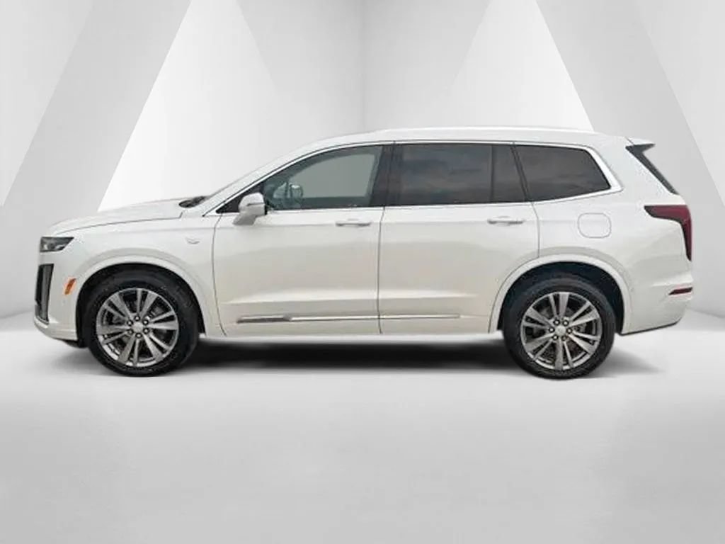 Used 2024 Cadillac XT6 Premium Luxury w/ Technology Package AWD/4WD image 4