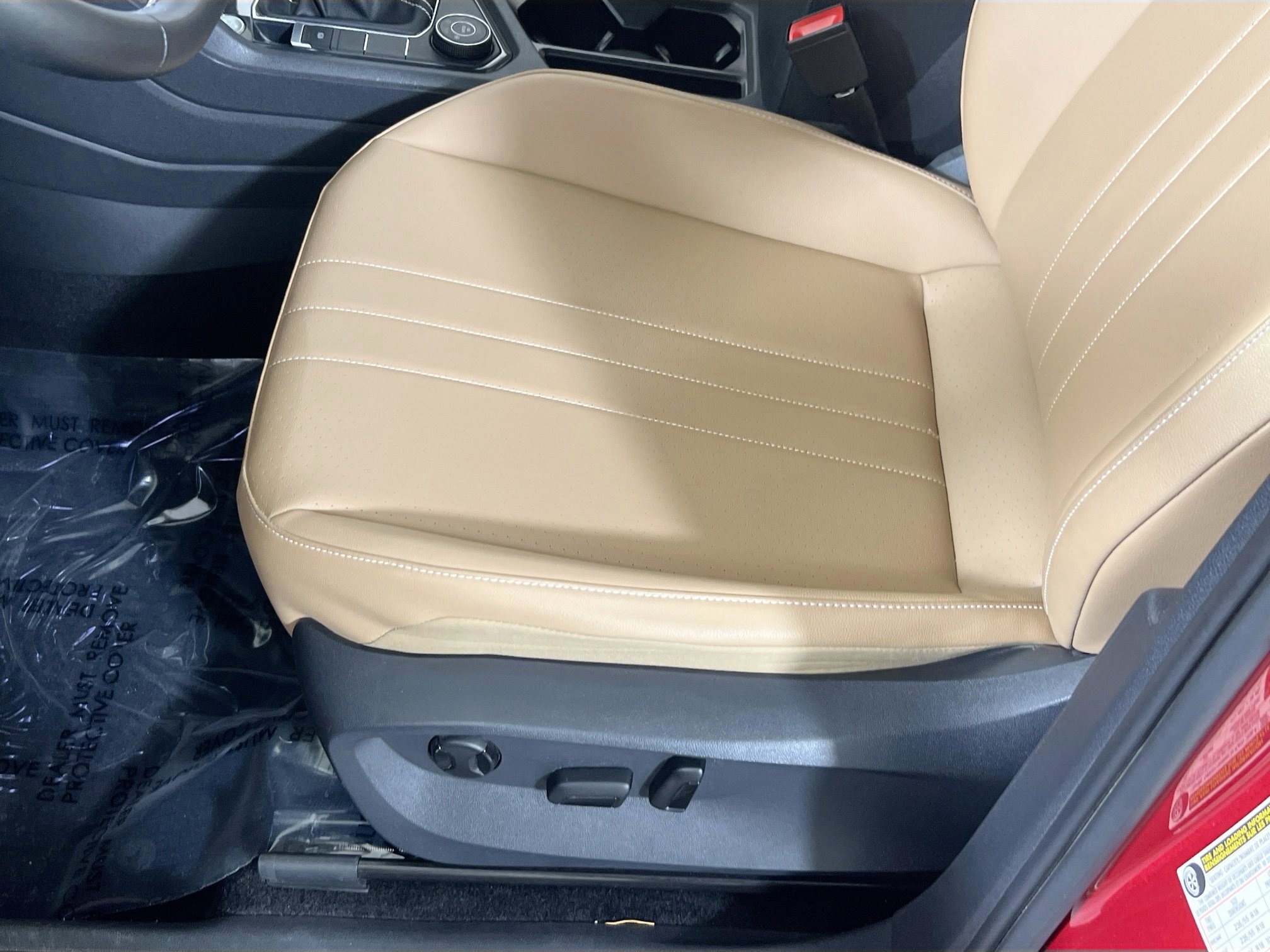 Used 2022 Volkswagen Tiguan SE AWD/4WD image 18