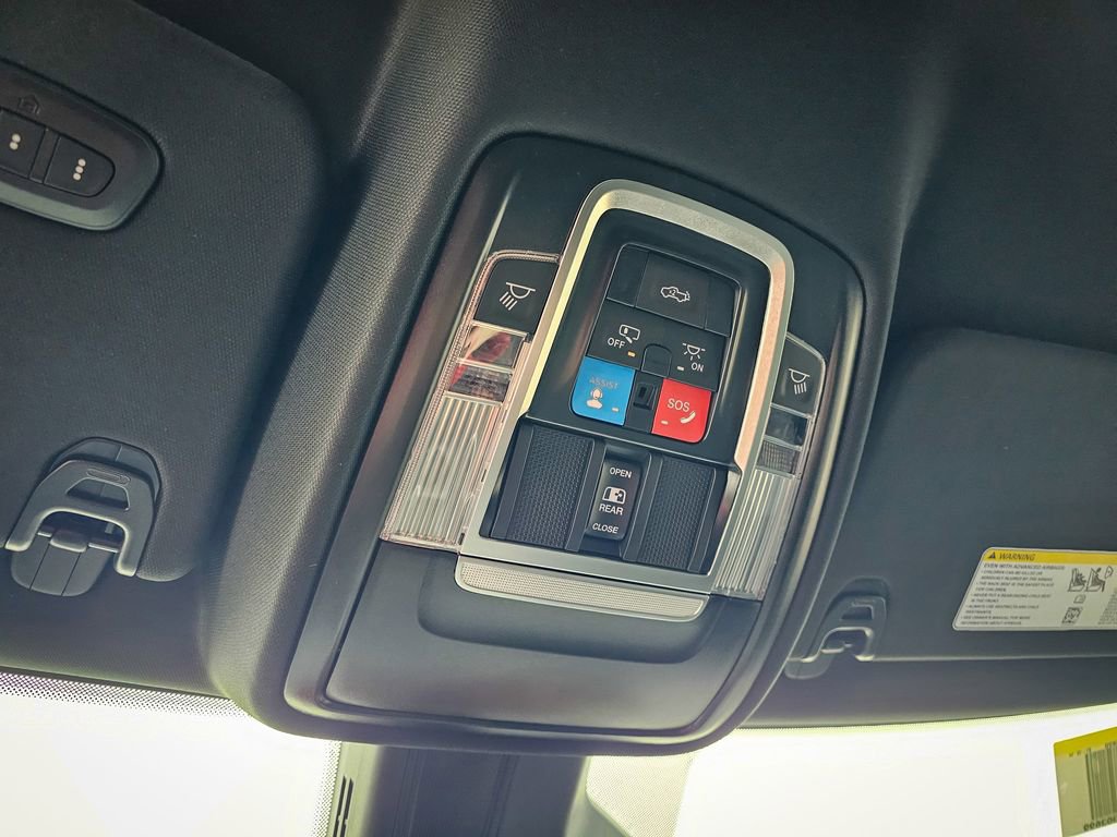 New 2026 RAM 1500 4x4 Crew Cab image 32