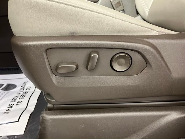 Used 2025 Chevrolet Tahoe LT RWD image 33