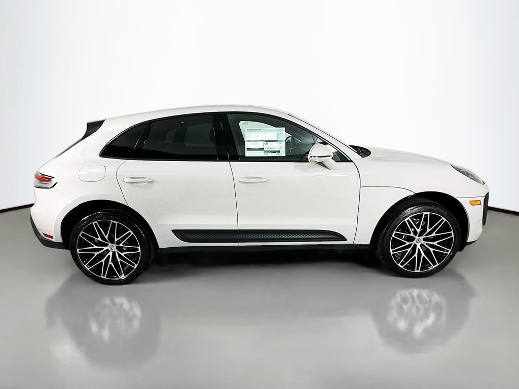 New 2026 Porsche Macan AWD/4WD image 8