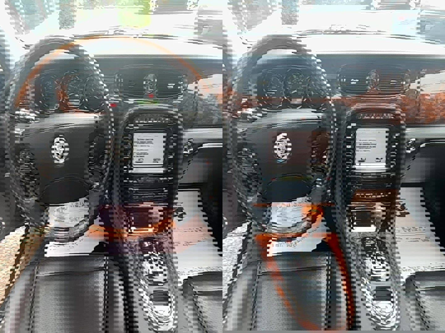 Used 2008 Jaguar XJ8 RWD image 7