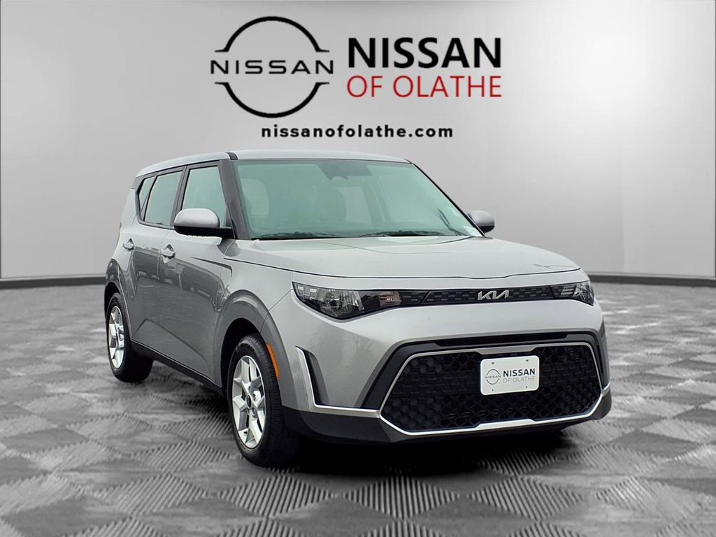 Used 2025 Kia Soul LX w/ LX Technology Package image 27