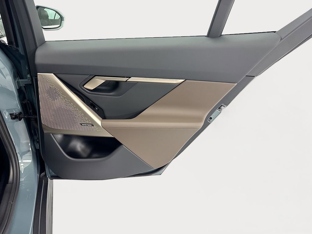 New 2026 BMW i5 eDrive40 w/ Premium Package image 26