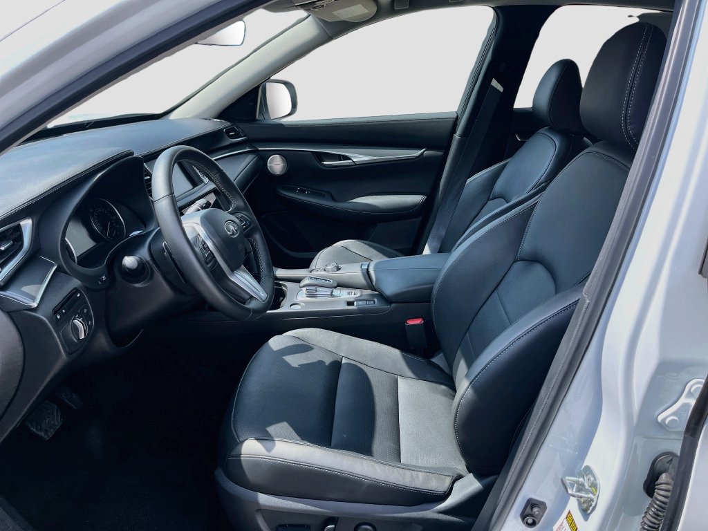 Used 2025 INFINITI QX50 Luxe AWD/4WD image 21