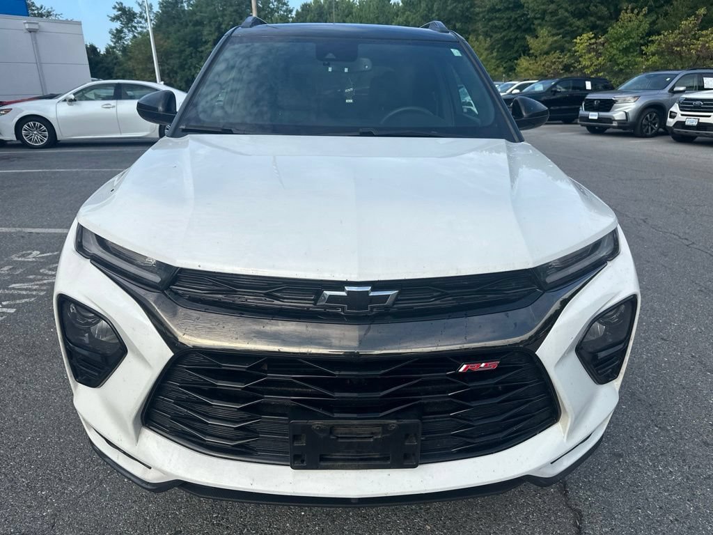 Used 2023 Chevrolet TrailBlazer RS w/ Convenience Package AWD/4WD image 2
