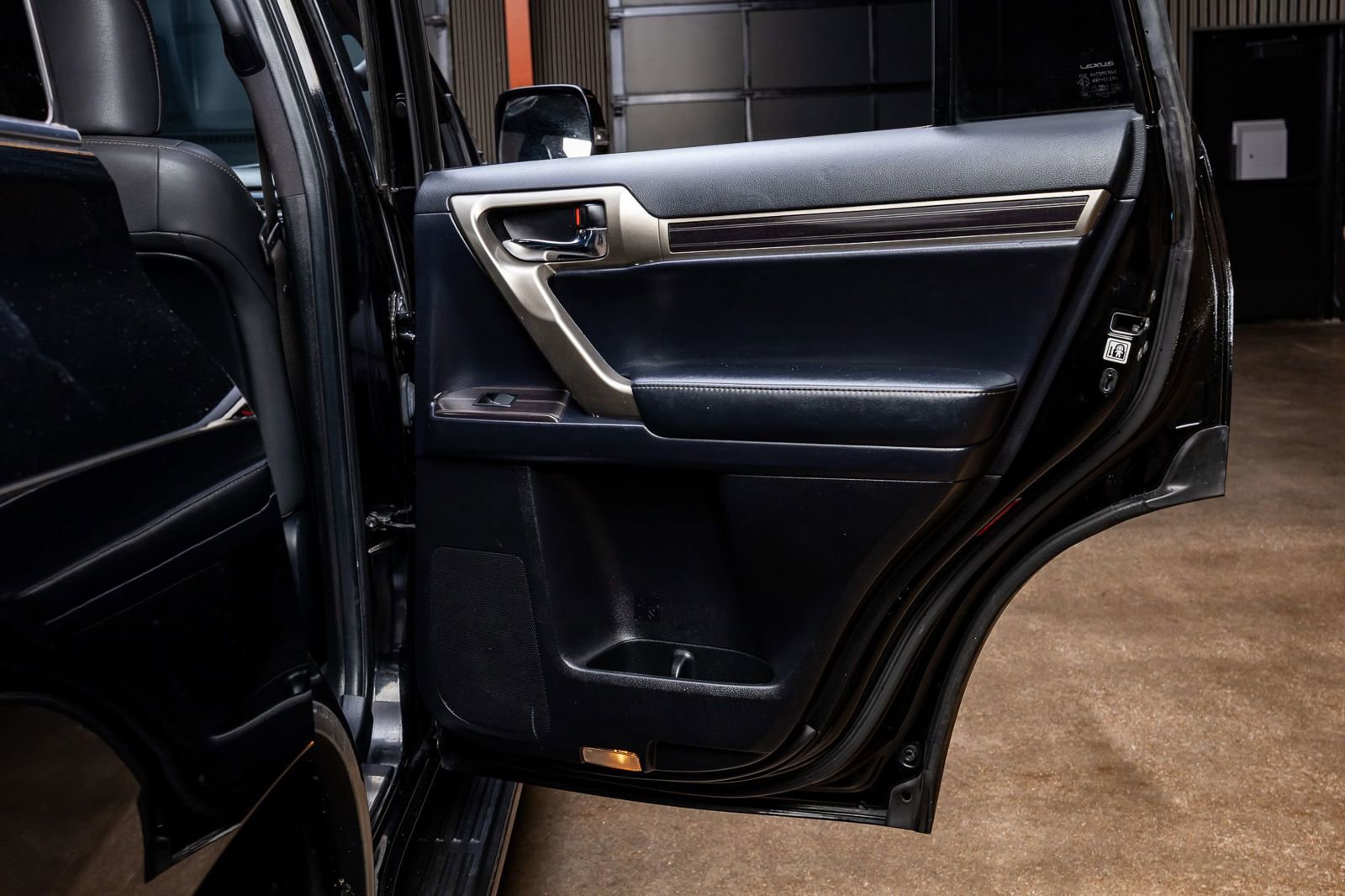 Used 2020 Lexus GX 460 Premium w/ Premium Package AWD/4WD image 39