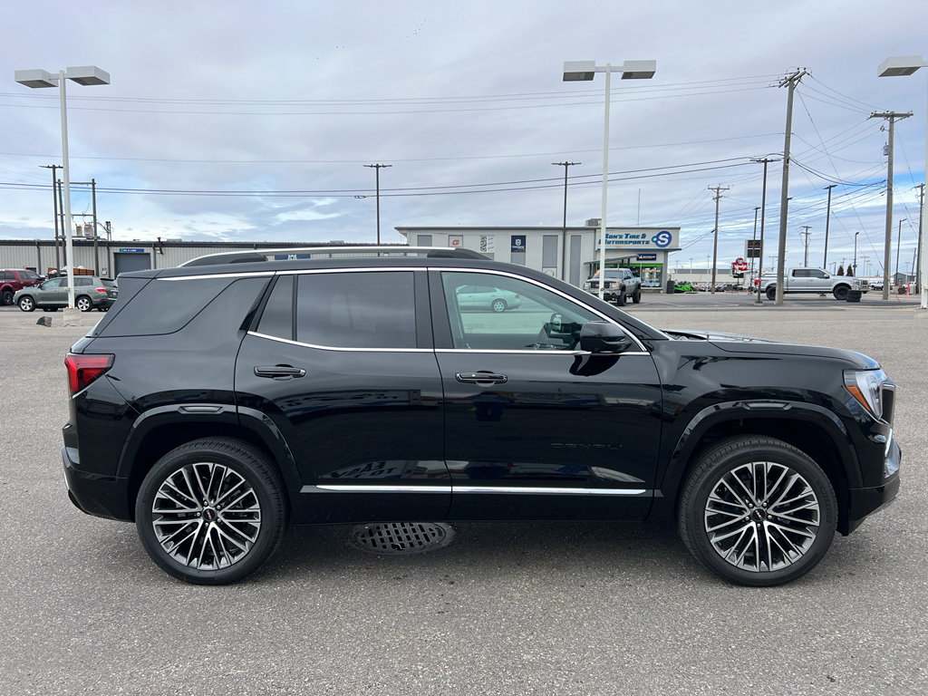 New 2026 GMC Terrain Denali w/ LPO, Black Badging Package image 6