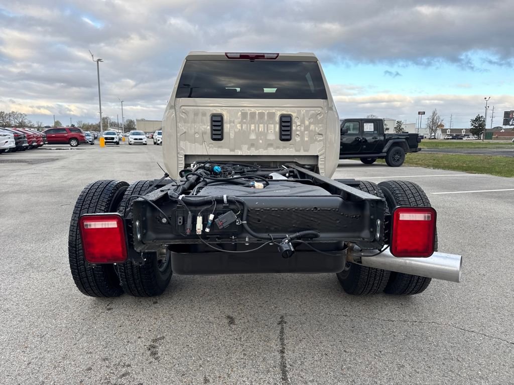 New 2026 GMC Sierra 3500 Pro w/ Convenience Package image 5