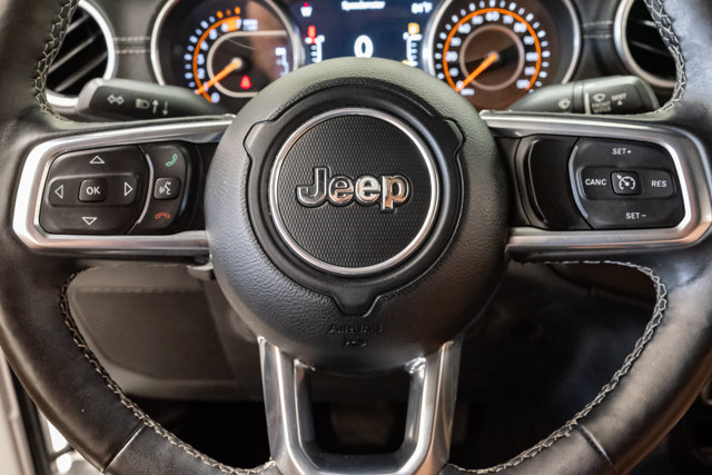 Used 2018 Jeep Wrangler Unlimited Sahara AWD/4WD image 12