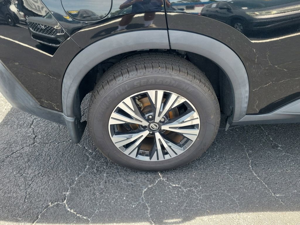 Used 2021 Nissan Rogue SV w/ Premium Package FWD image 5