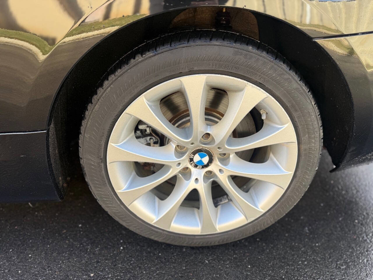 Used 2010 BMW 335i xDrive Coupe image 15