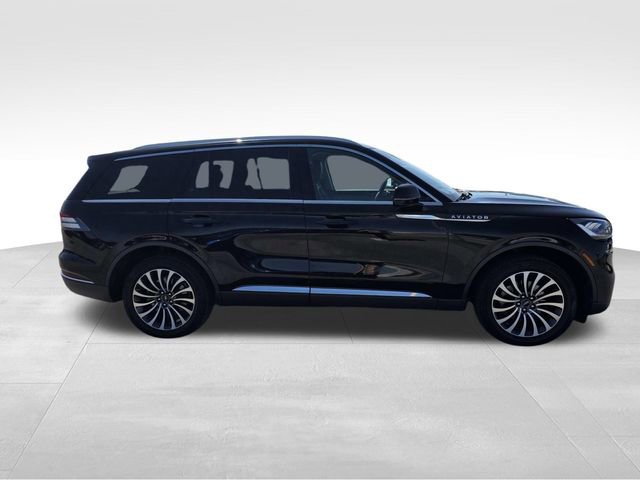 Certified 2022 Lincoln Aviator Standard w/ Premium Package image 2