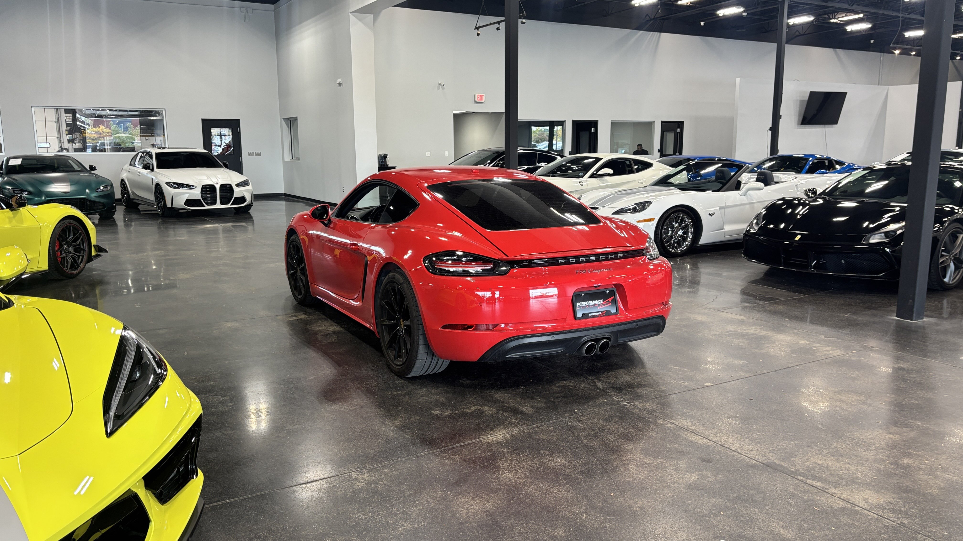 Used 2018 Porsche 718 Cayman RWD image 5