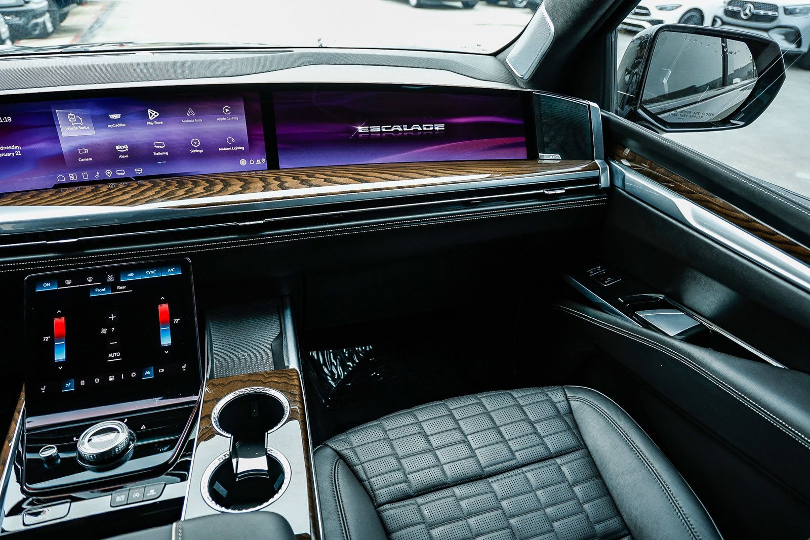 Used 2025 Cadillac Escalade ESV Sport Platinum w/ LPO, Floor Liner Package image 15