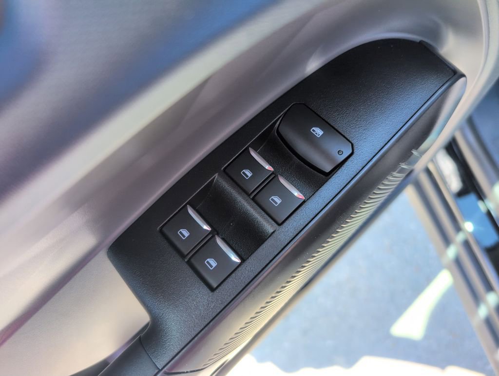 New 2026 Ford Maverick XL image 28