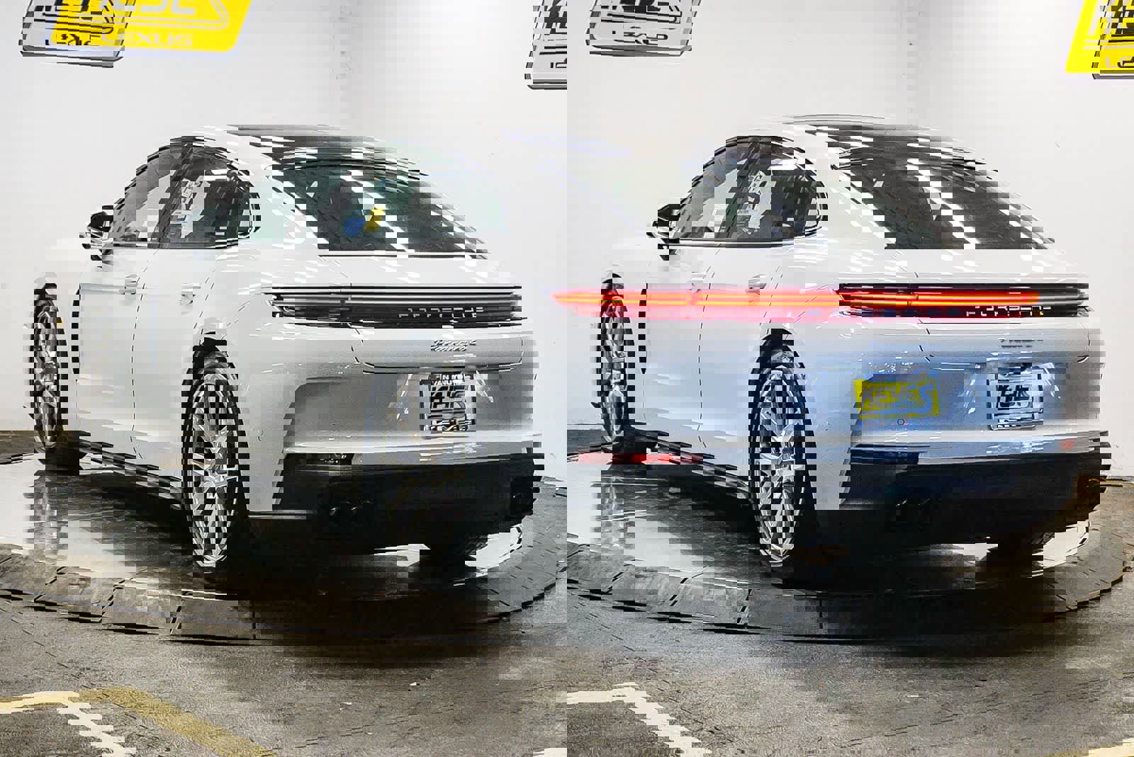 Used 2024 Porsche Panamera 4 image 2