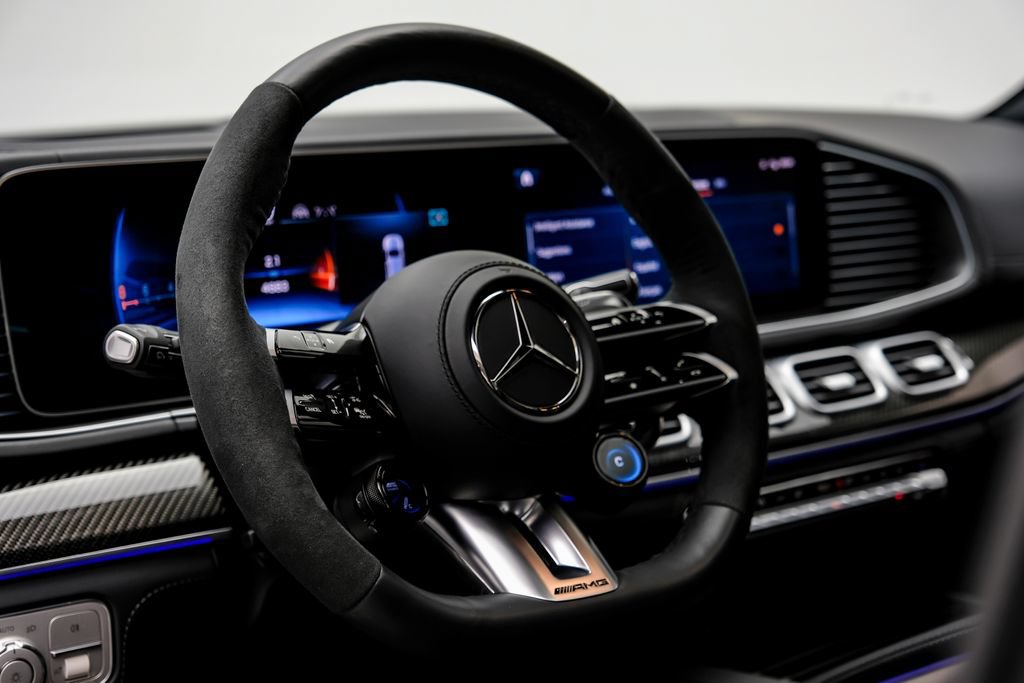 Used 2025 Mercedes-Benz GLS 63 AMG 4MATIC image 19