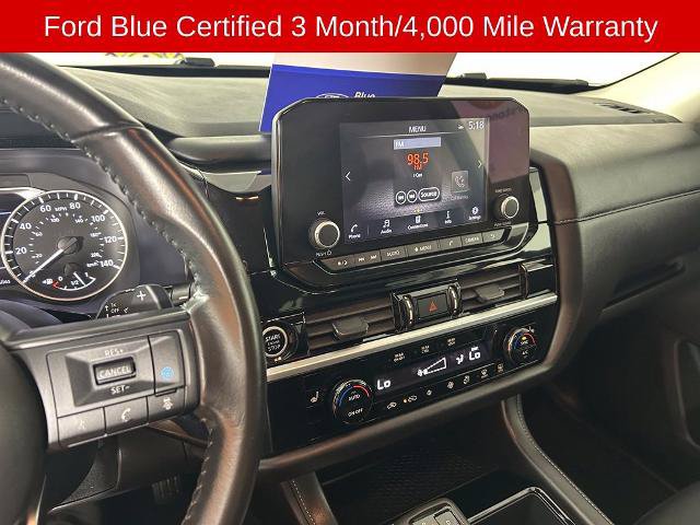 Used 2024 Nissan Pathfinder SV AWD/4WD image 3