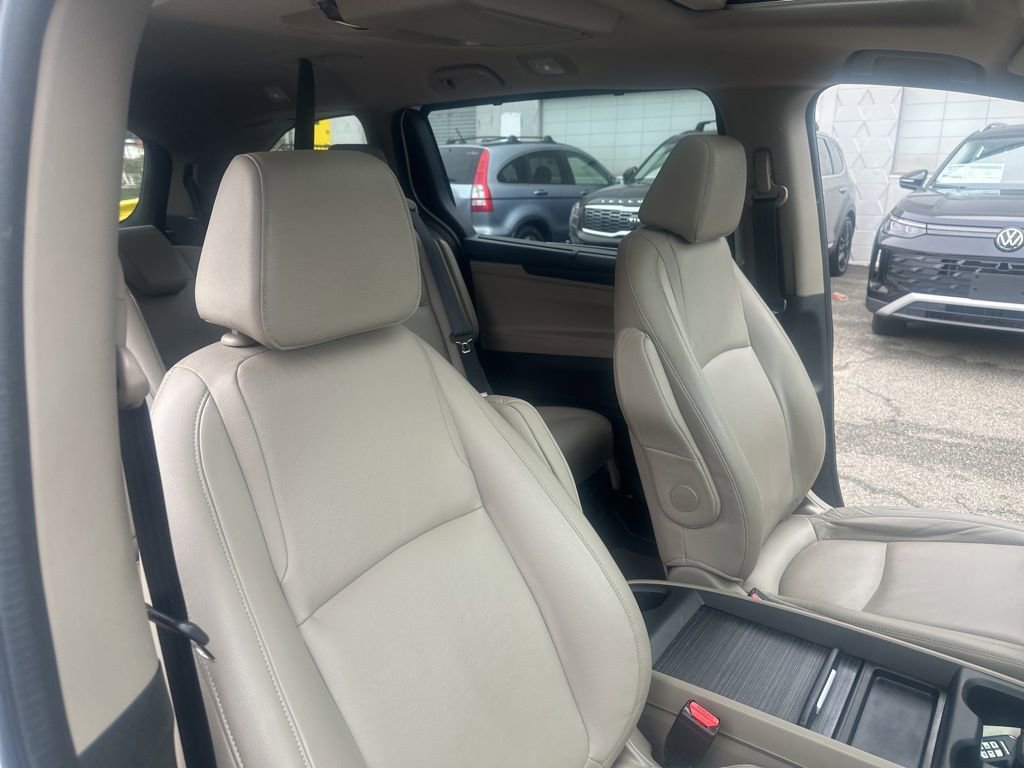 Used 2018 Honda Odyssey EX-L image 42