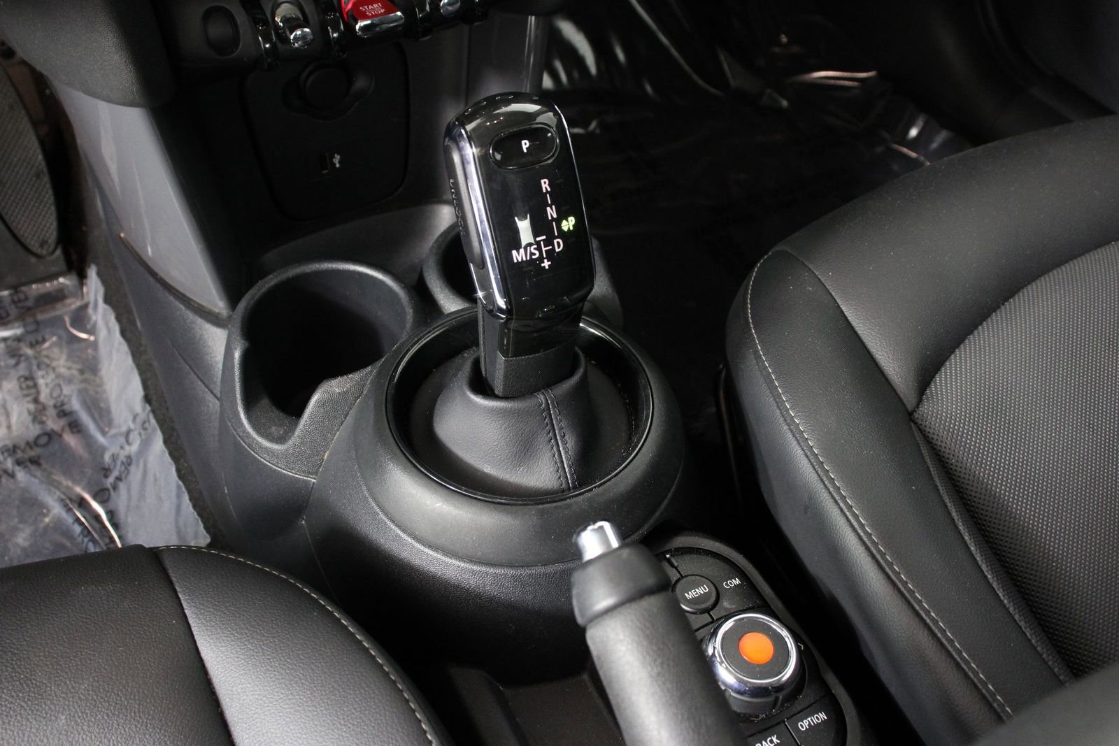 Used 2021 MINI Cooper 2-Door Hardtop image 15