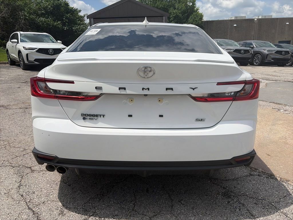 Used 2025 Toyota Camry SE w/ Convenience Package FWD image 6