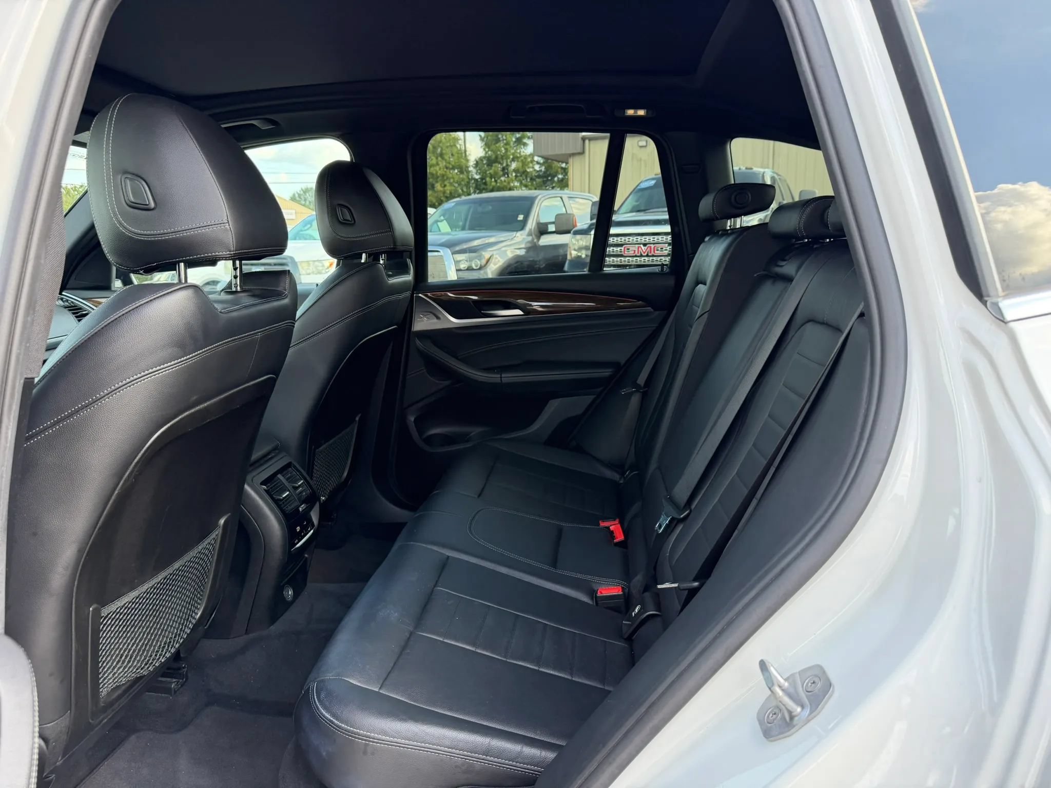 Used 2018 BMW X3 xDrive30i AWD/4WD image 18